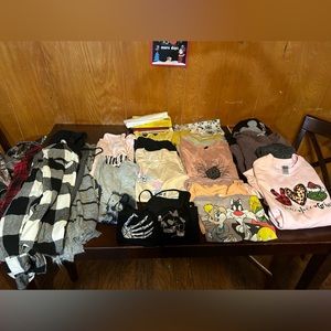 Women’s clothing lot.